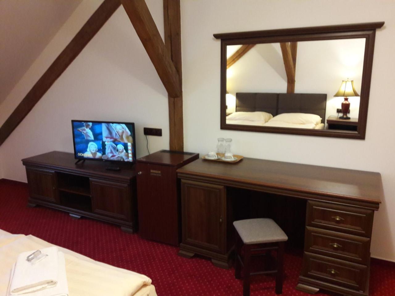 Hotel Fogl Nová Bystřice Dış mekan fotoğraf